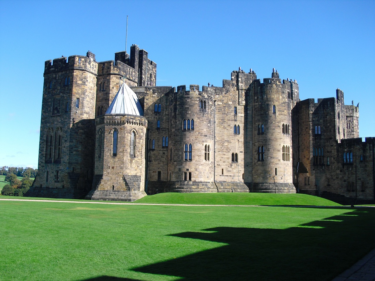 things to do in northumberland alwnick castle
