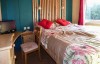 trefledart lodge cornwall bedroom